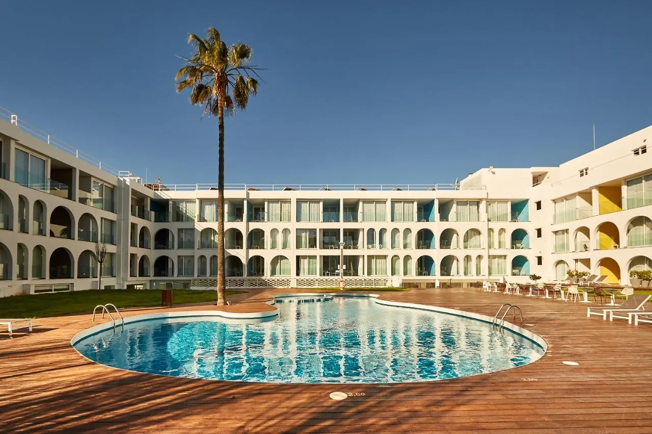 5 Hoteles Cerca de Privilege Ibiza que Debes Conocer
