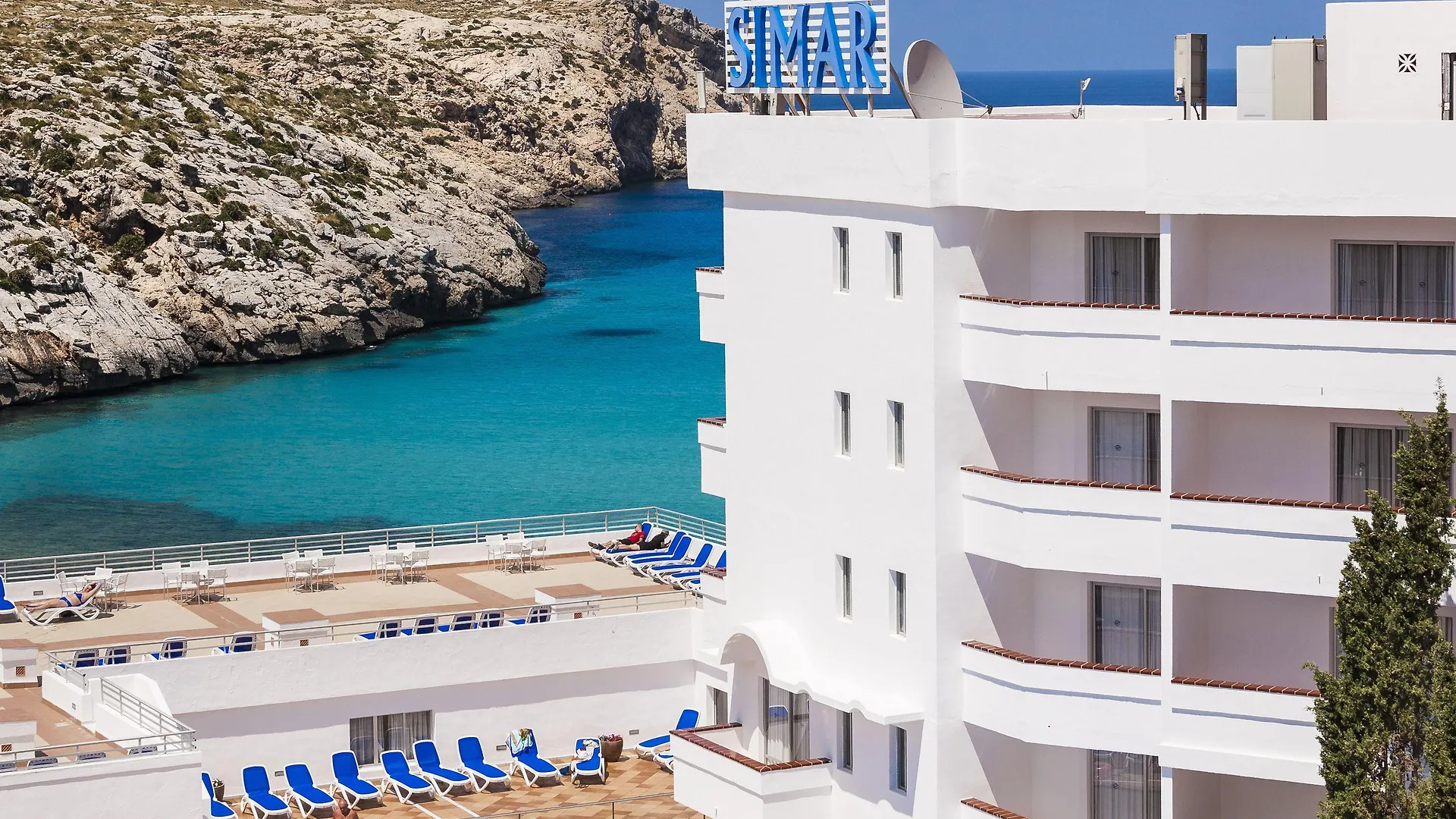 4 Hoteles de Playa Cerca de la Porta del Moll que Vale la Pena Reservar