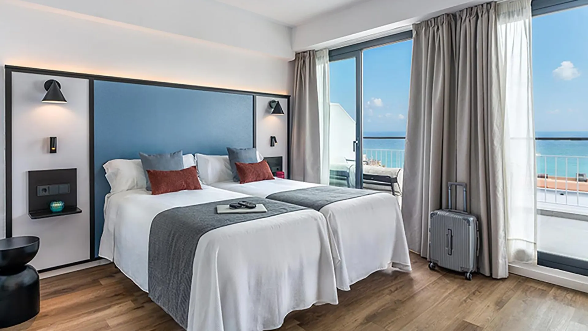 Dónde Alojarse cerca de Privilege Ibiza: 7 Hoteles Céntricos