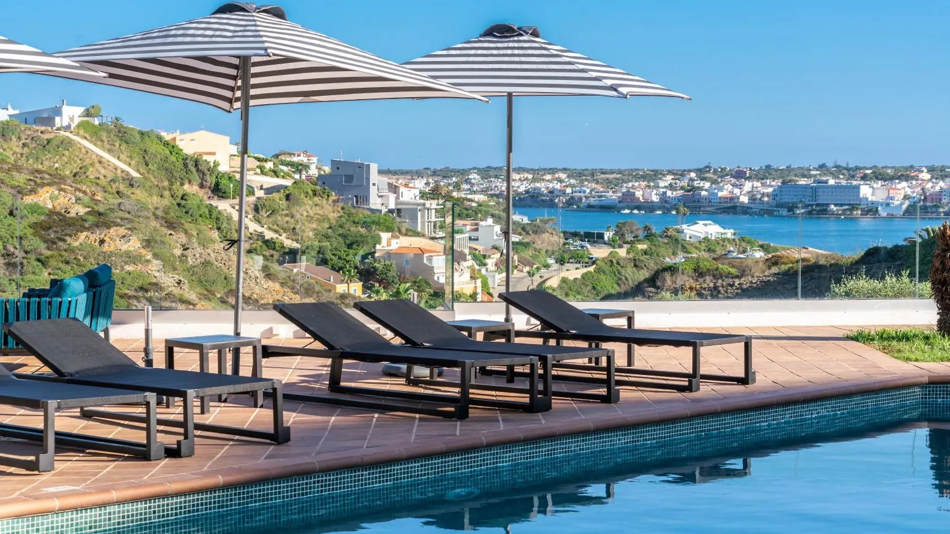4 Hoteles de Playa cerca del Puerto de Mahón que Merecen Atención