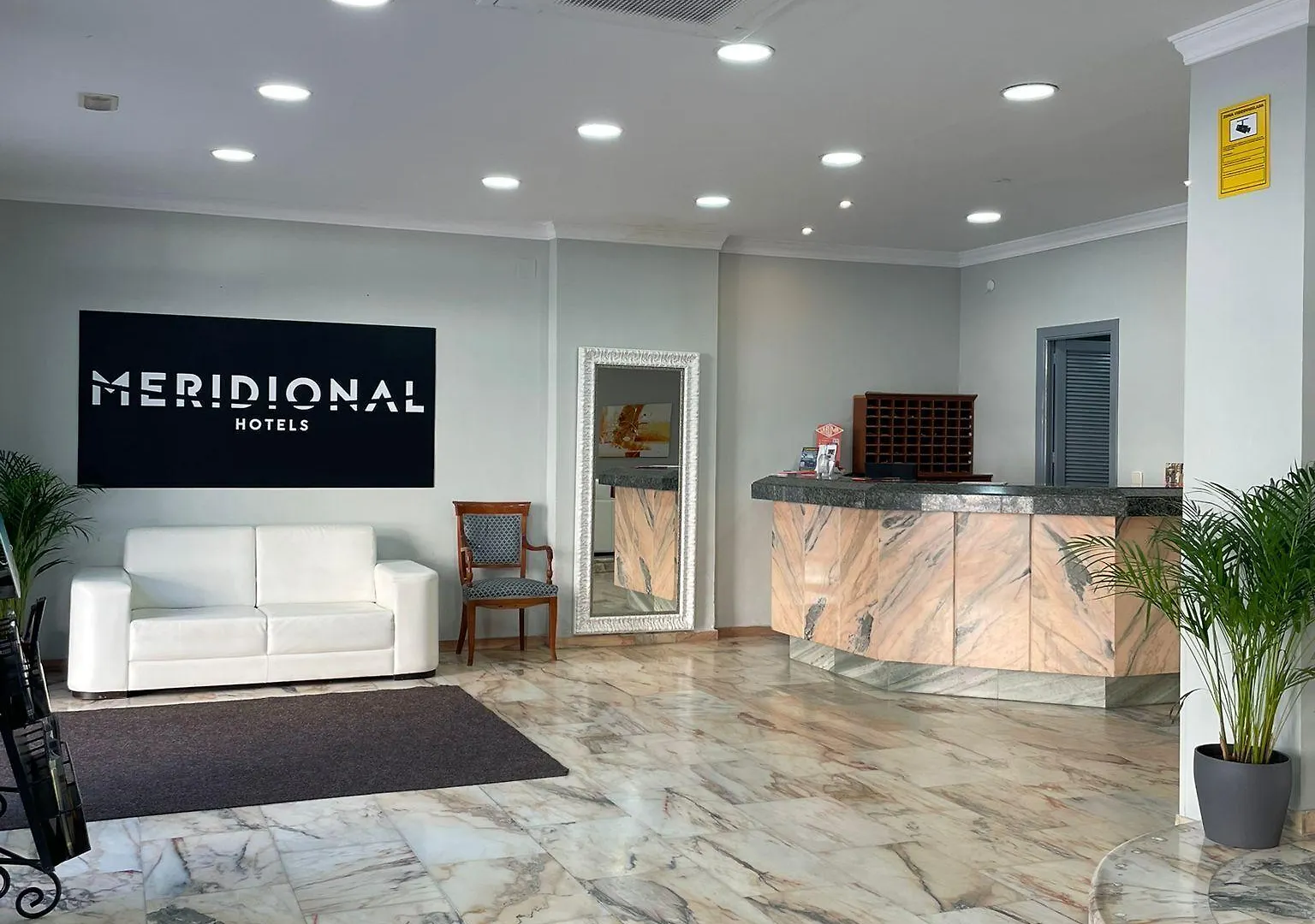 Hoteles Céntricos en Andalucía: 15 Opciones Comparadas