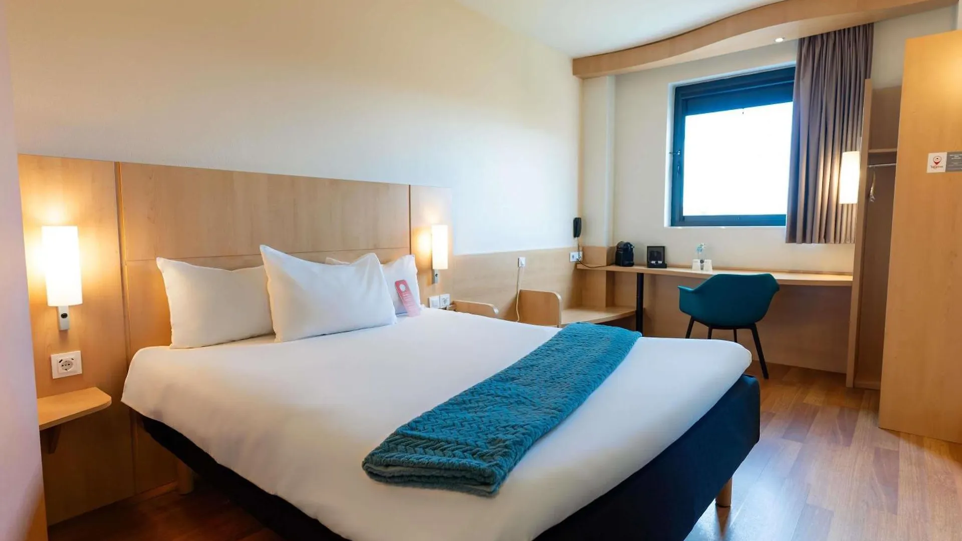 5 Hoteles Económicos Cerca del Hospital de Sant Pau, Barcelona