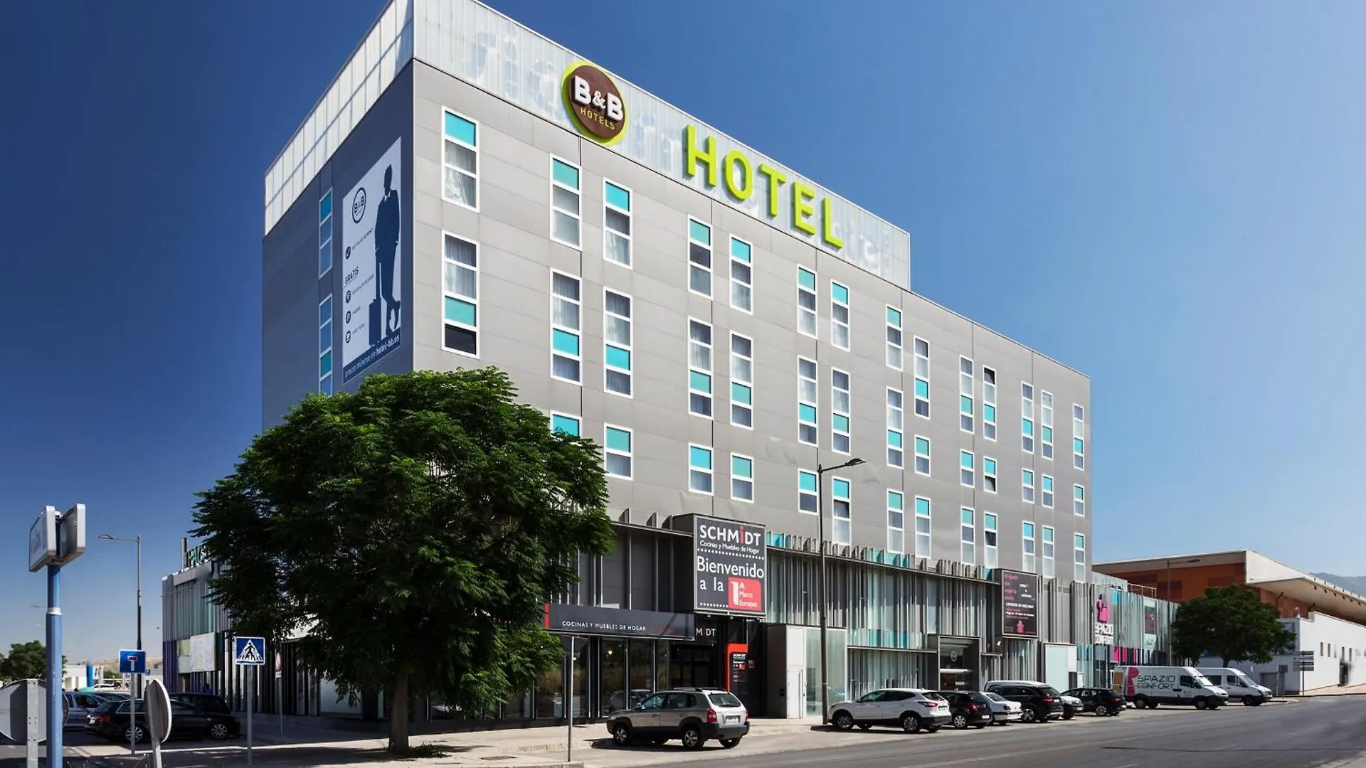 15 Hoteles Baratos en Granada que No Sacrifican lo Esencial