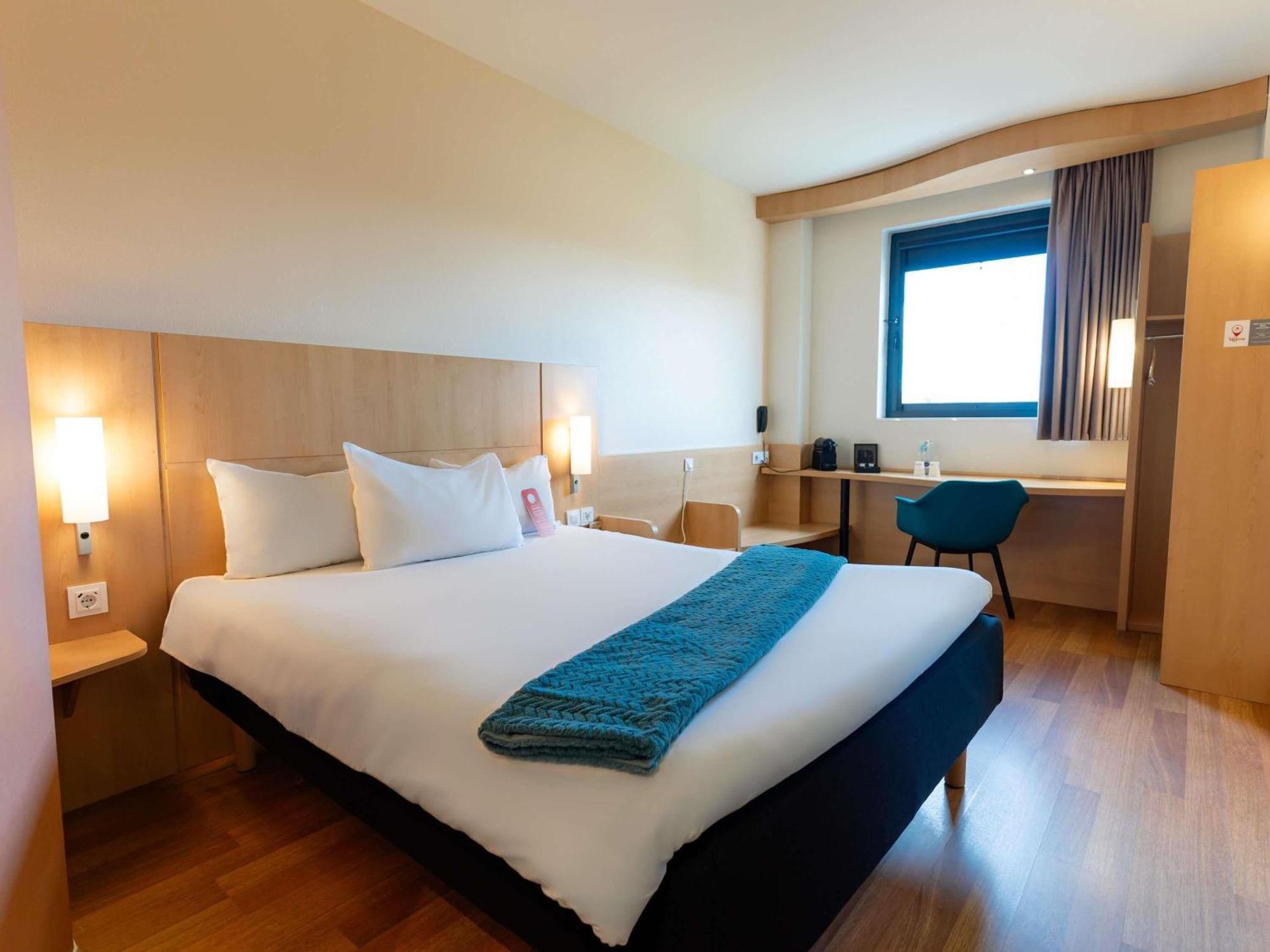 5 Hoteles Económicos Cerca del Hospital de Sant Pau, Barcelona