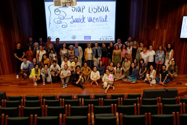 'Arte, ciencia, compasión, compromiso, filosofía, práctica clínica y solidaridad en salud mental'